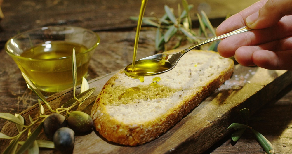 olive oil toast-stock