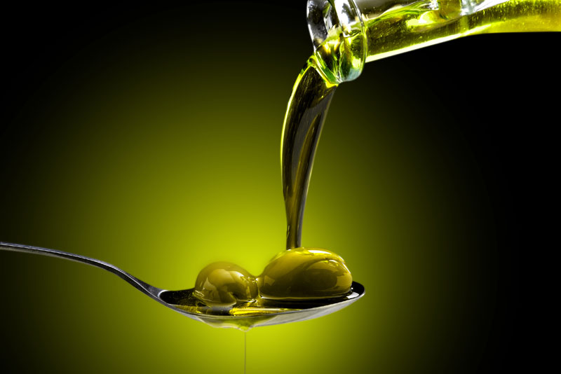 Does olive oil have to taste peppery?