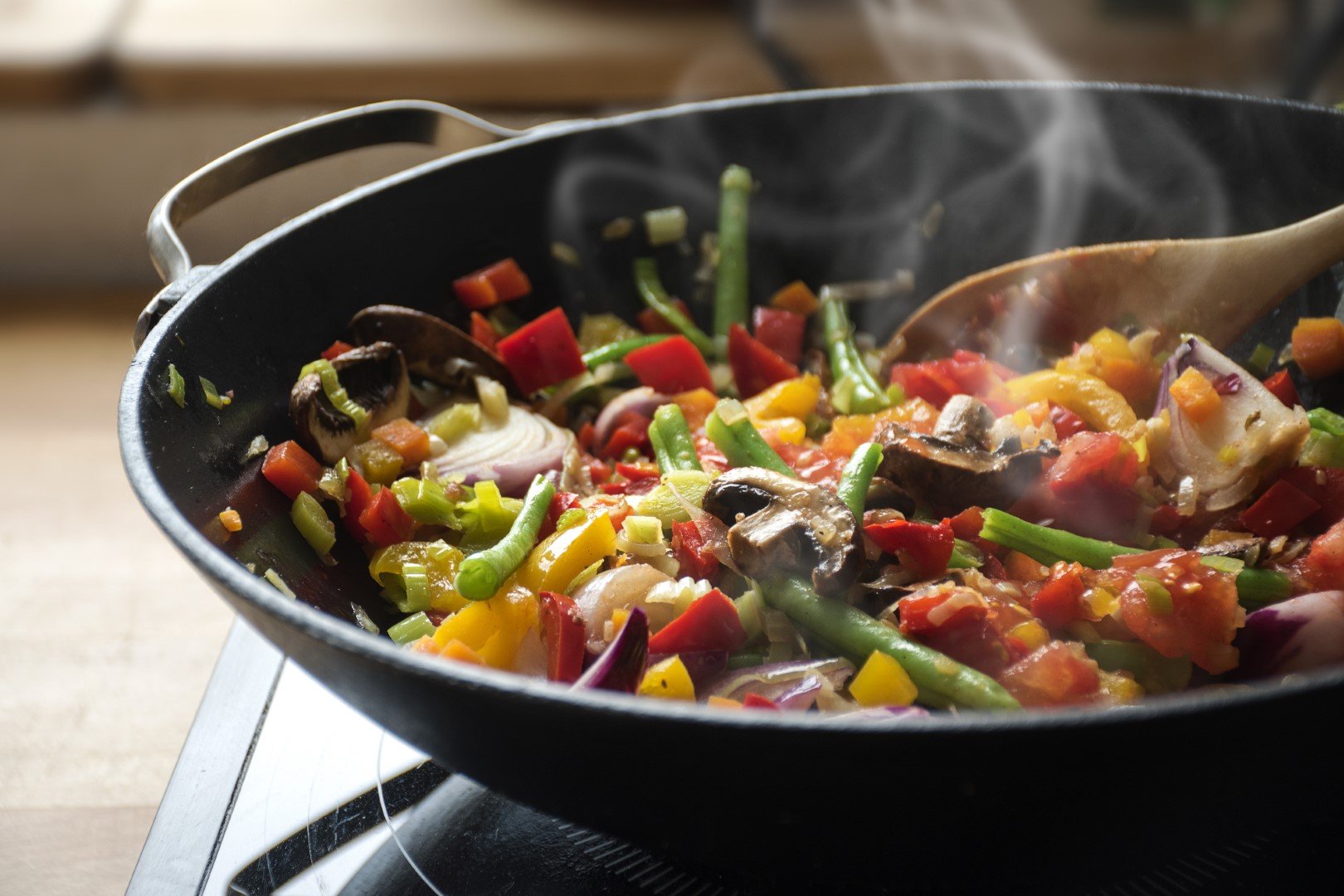 cooking vegetables (Large)