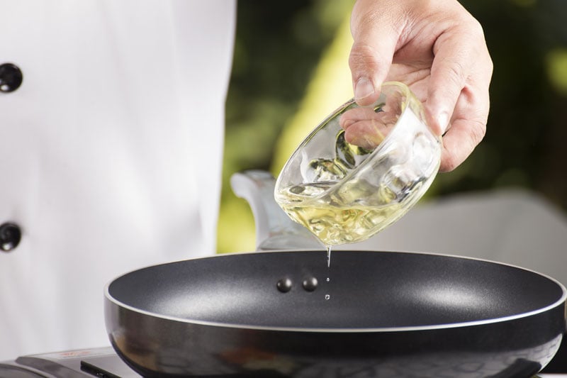 Does frying with olive oil create trans fats?